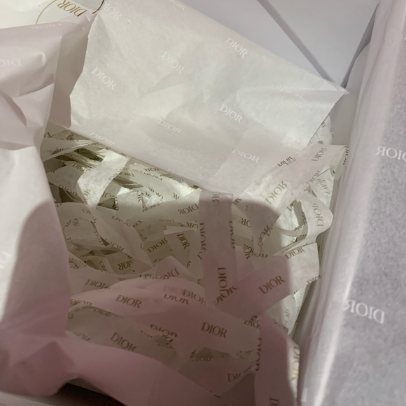 CHRISTIAN DIOR Cosmetic pouch, box and 5 luxe samples - Picture 15 of 15